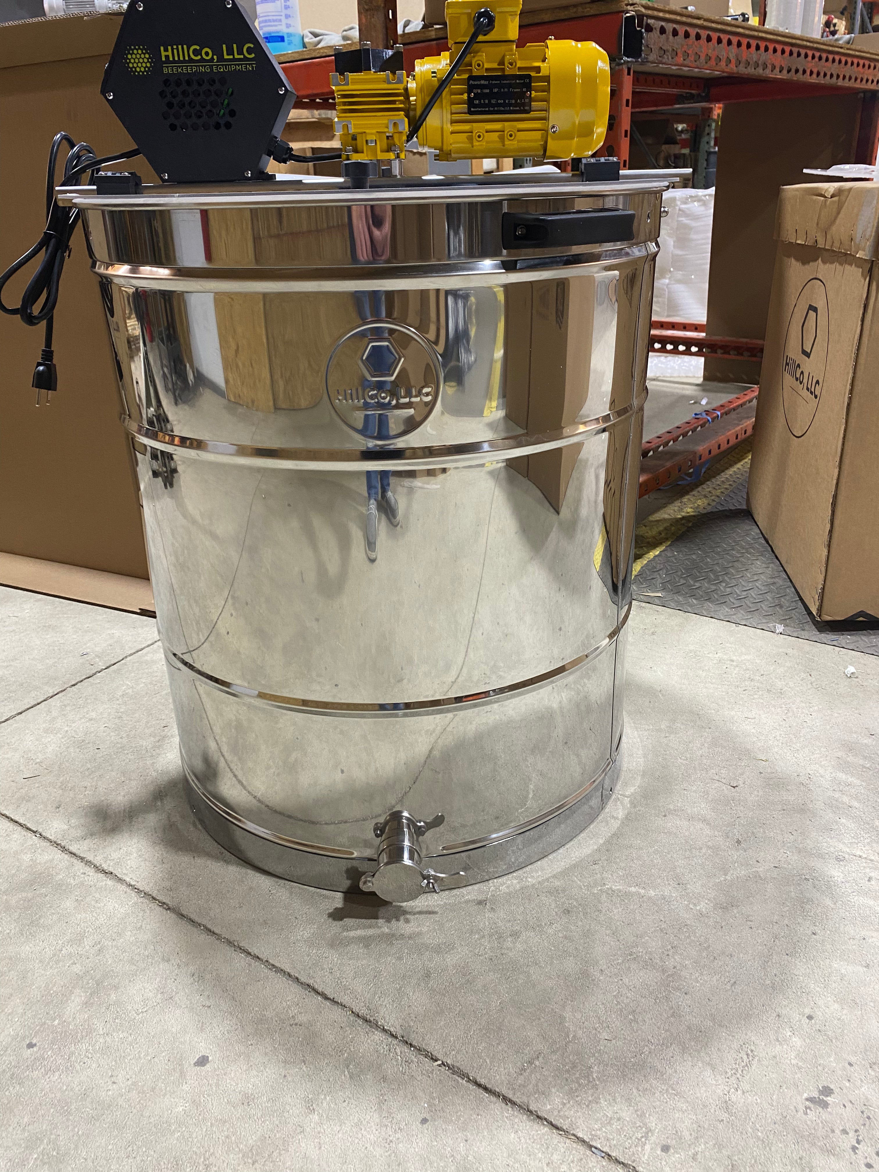 8/20 Frame Honey Extractor - CLEARANCE - Lot #16